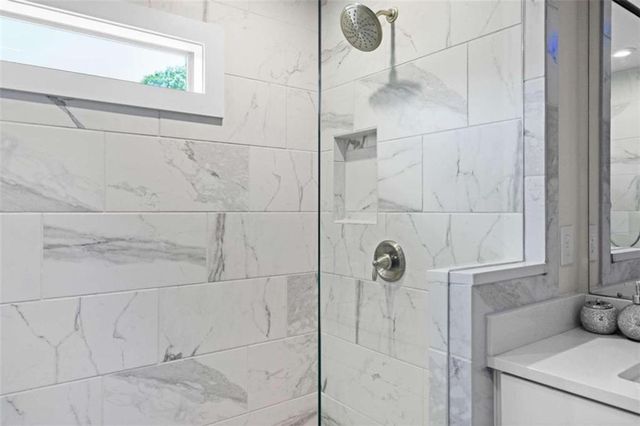 2042 Violet Lane, Brookhaven, GA 30319