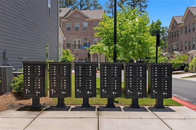 2042 Violet Lane, Brookhaven, GA 30319