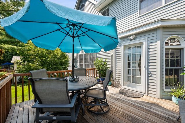 1017 W 57th Street, Davenport, IA 52806