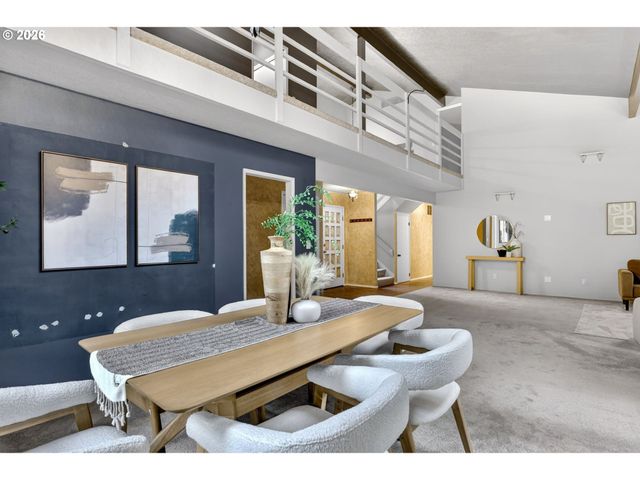 19451 WILDERNESS Dr, West Linn, OR 97068