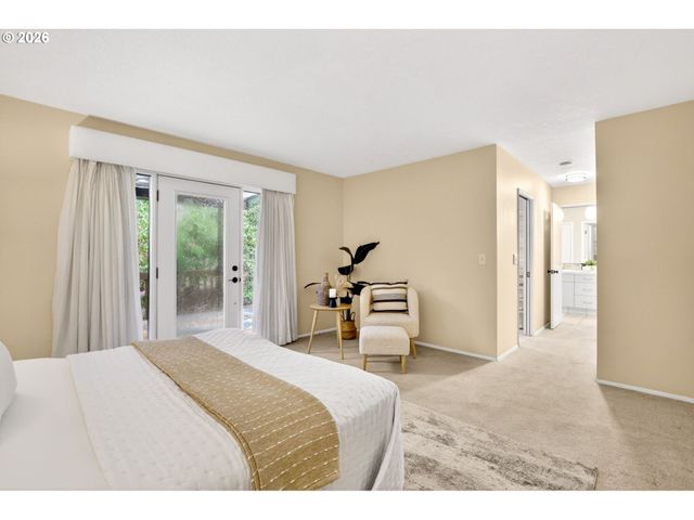 19451 WILDERNESS Dr, West Linn, OR 97068