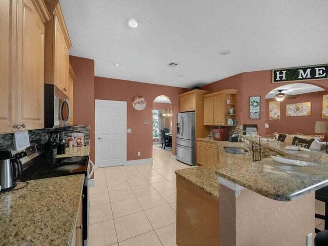 1371 SW Halford Avenue, Port St Lucie, FL 34953