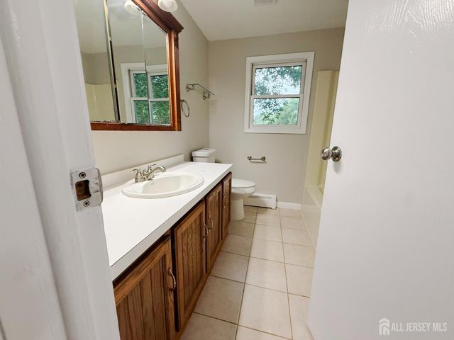 1 Johns Place, Helmetta, NJ 08828