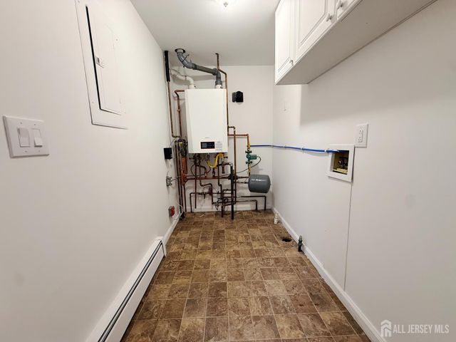 1 Johns Place, Helmetta, NJ 08828