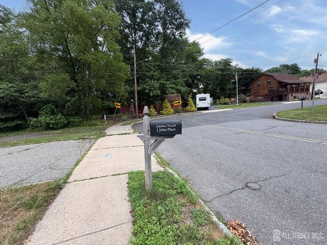 1 Johns Place, Helmetta, NJ 08828