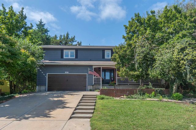 1827 Denholm Drive, Manhattan, KS 66503