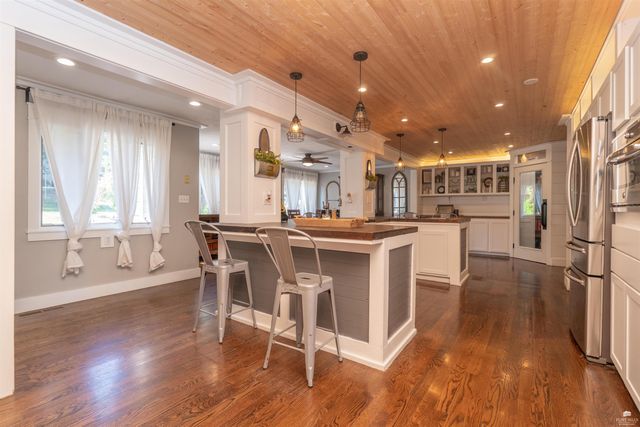 1827 Denholm Drive, Manhattan, KS 66503