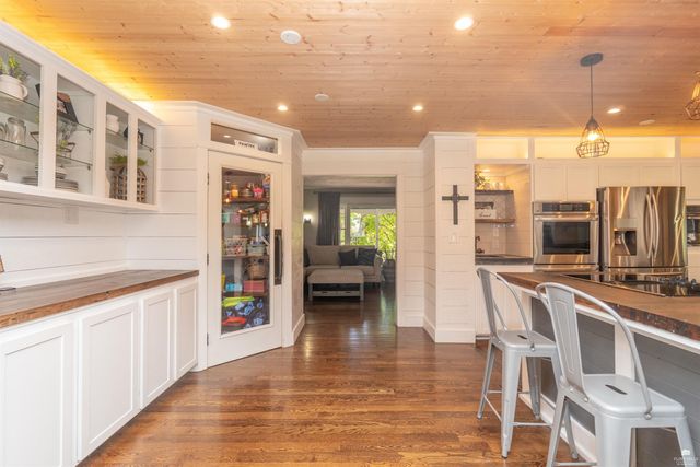 1827 Denholm Drive, Manhattan, KS 66503