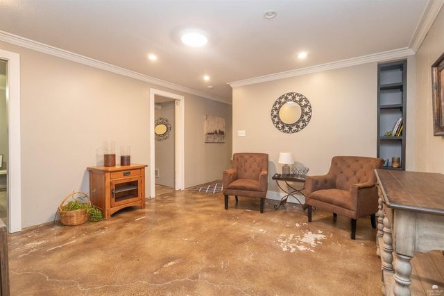 1827 Denholm Drive, Manhattan, KS 66503