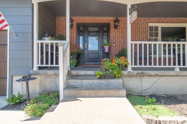 1827 Denholm Drive, Manhattan, KS 66503