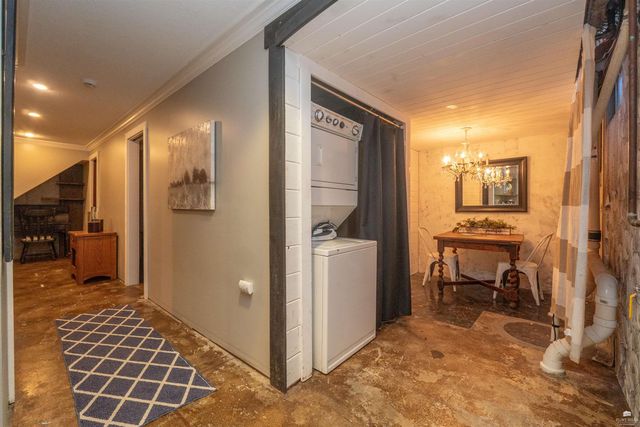 1827 Denholm Drive, Manhattan, KS 66503