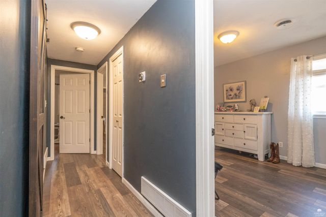 1827 Denholm Drive, Manhattan, KS 66503