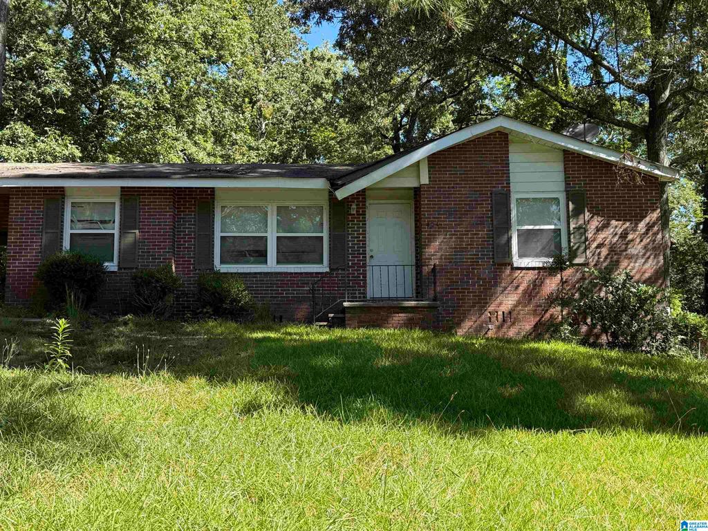 424 13TH COURT NW, Center Point, AL 35215