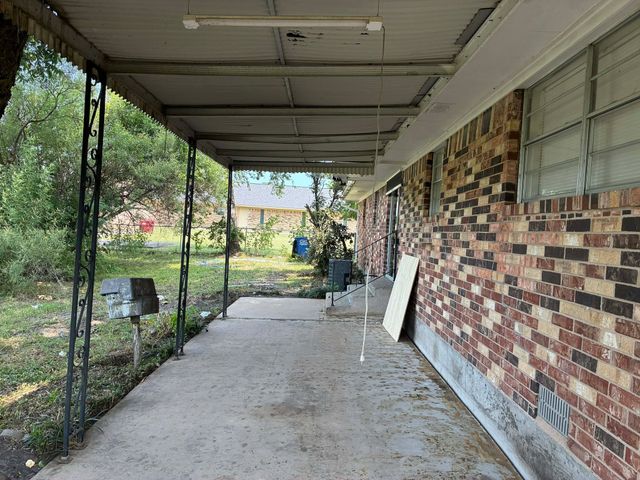610 S Rike Street, Farmersville, TX 75442