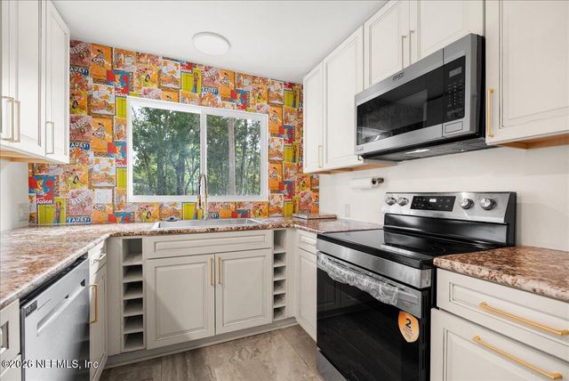 2421 DOGWOOD Lane, Orange Park, FL 32073
