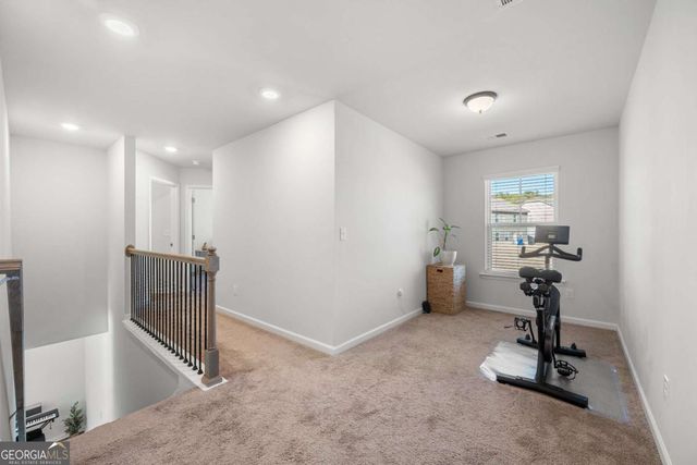 925 Lakehaven Lane, Loganville, GA 30052