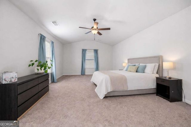 925 Lakehaven Lane, Loganville, GA 30052