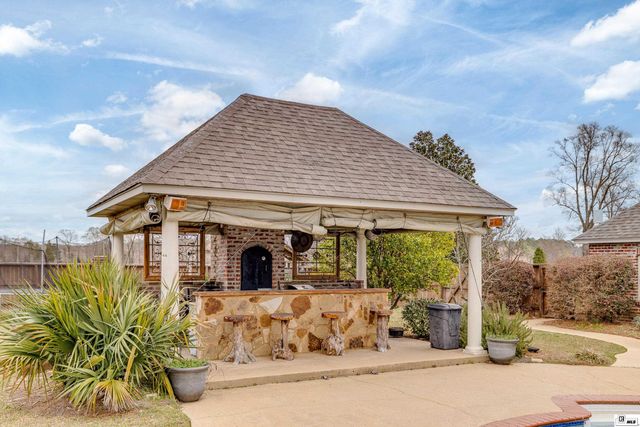 385 DOZIER CREEK CIRCLE, Farmerville, LA 71241