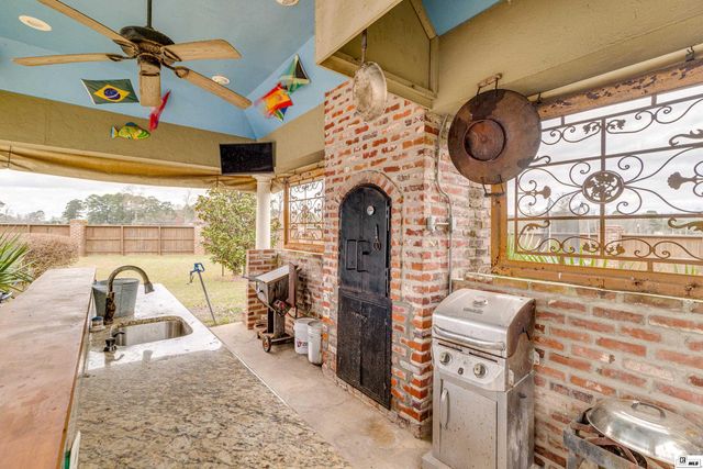 385 DOZIER CREEK CIRCLE, Farmerville, LA 71241