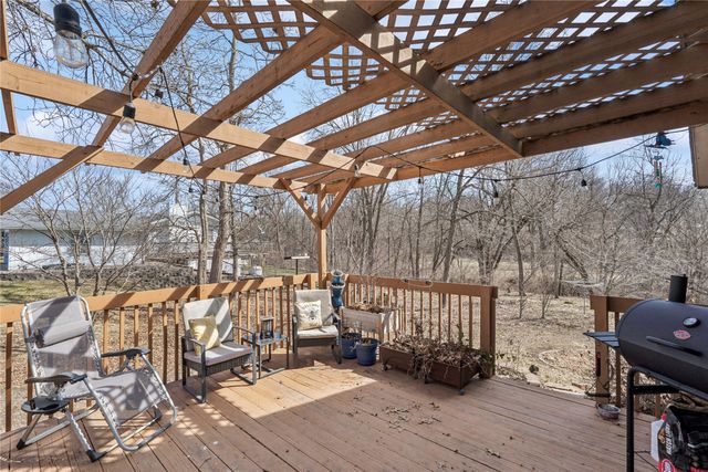 618 E Competine Street, Knoxville, IA 50138