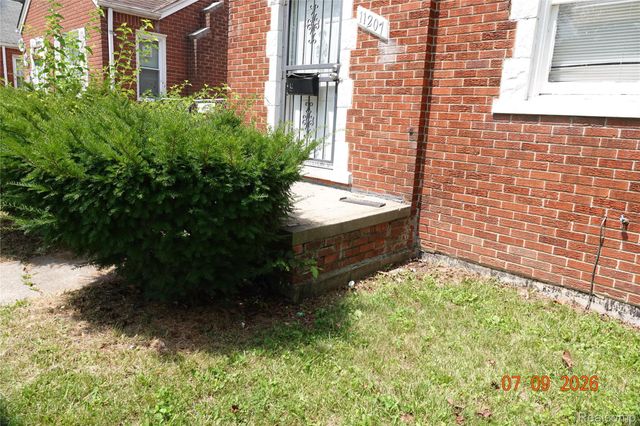 11207 Rossiter Street, Detroit, MI 48224
