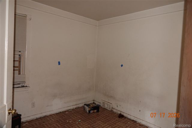 11207 Rossiter Street, Detroit, MI 48224