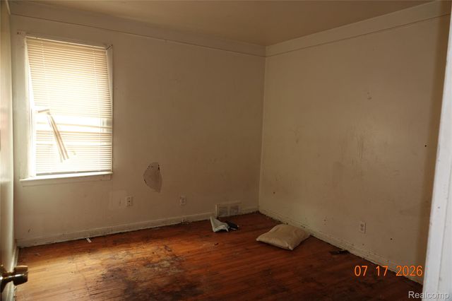 11207 Rossiter Street, Detroit, MI 48224