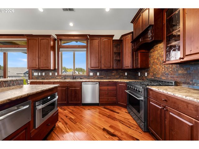 12000 Ne 57th Ct, Vancouver, WA 98686