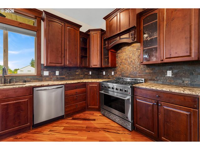12000 Ne 57th Ct, Vancouver, WA 98686
