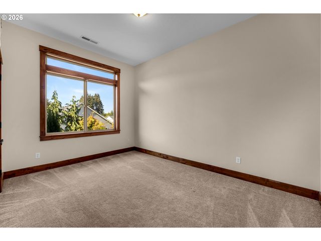 12000 Ne 57th Ct, Vancouver, WA 98686