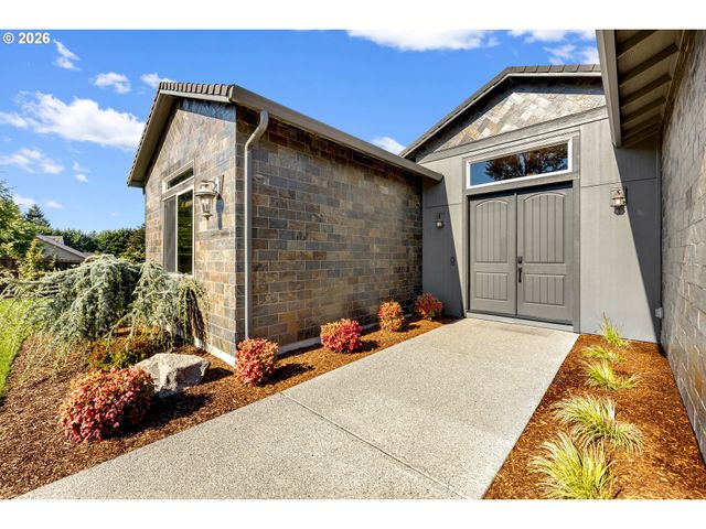12000 Ne 57th Ct, Vancouver, WA 98686