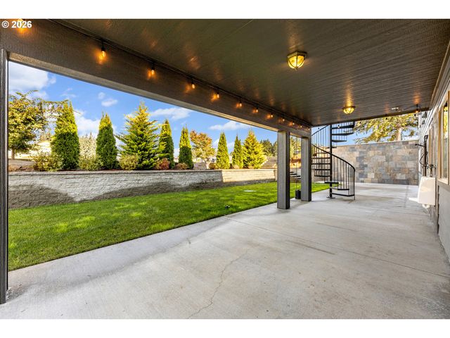 12000 Ne 57th Ct, Vancouver, WA 98686