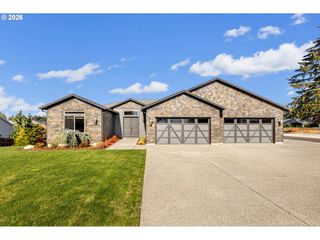 12000 Ne 57th Ct, Vancouver, WA 98686