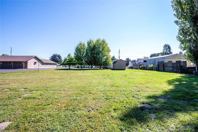 1425 33rd Avenue, Longview, WA 98632