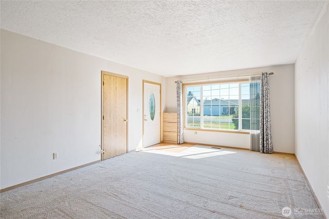 1425 33rd Avenue, Longview, WA 98632