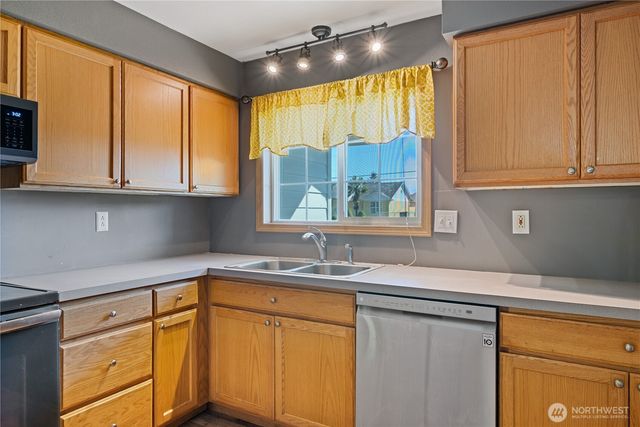 1425 33rd Avenue, Longview, WA 98632