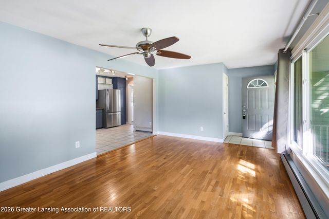 1387 Cloverleaf Road, Lansing, MI 48906