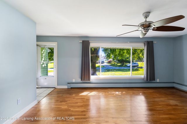 1387 Cloverleaf Road, Lansing, MI 48906