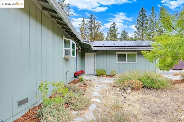 20569 Charlotte Ct, Soulsbyville, CA 95372