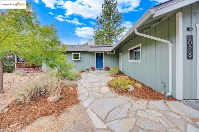 20569 Charlotte Ct, Soulsbyville, CA 95372