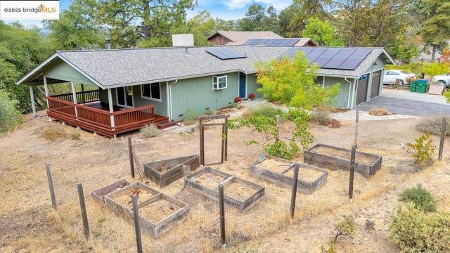 20569 Charlotte Ct, Soulsbyville, CA 95372