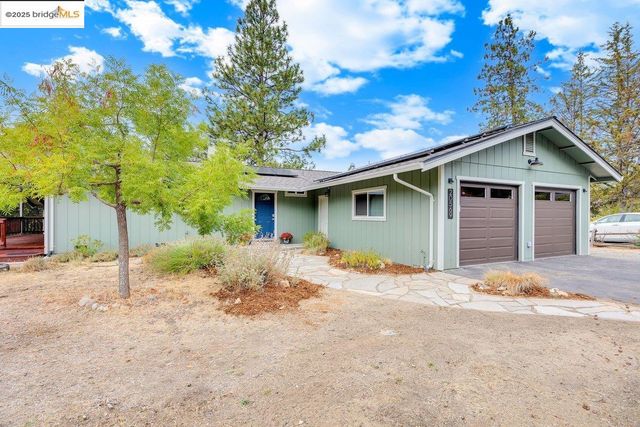 20569 Charlotte Ct, Soulsbyville, CA 95372