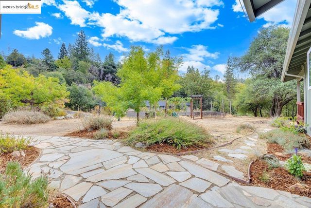 20569 Charlotte Ct, Soulsbyville, CA 95372