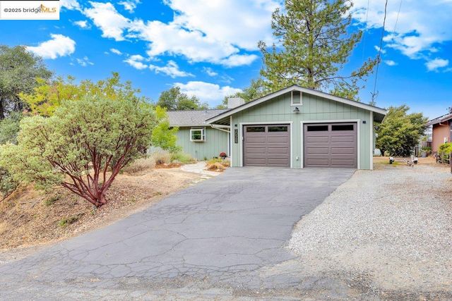 20569 Charlotte Ct, Soulsbyville, CA 95372