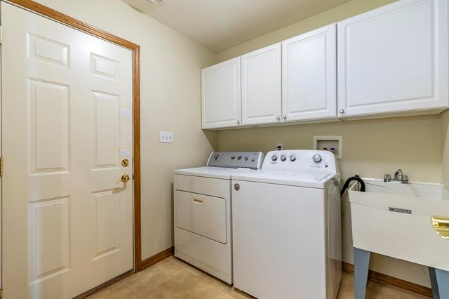 9841 Hart Street, St. John, IN 46373