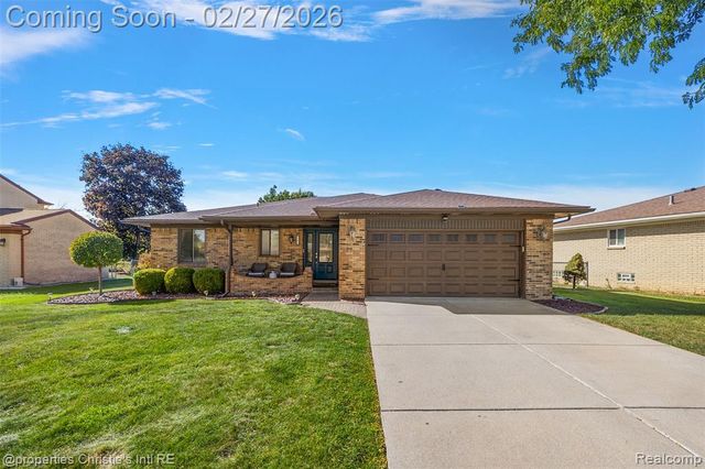 37655 Douglas Court, Sterling Heights, MI 48310