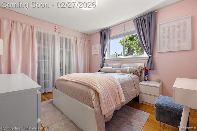 37655 Douglas Court, Sterling Heights, MI 48310