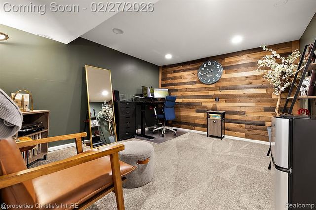 37655 Douglas Court, Sterling Heights, MI 48310