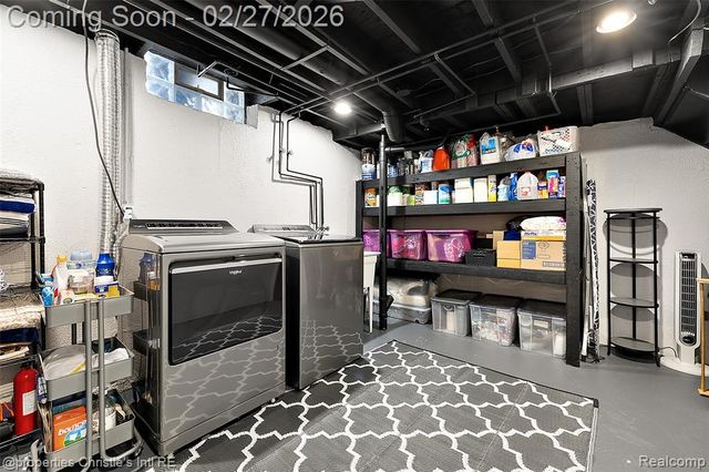 37655 Douglas Court, Sterling Heights, MI 48310