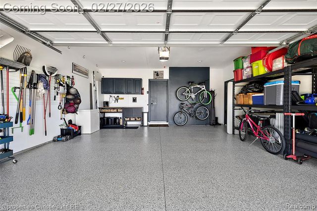 37655 Douglas Court, Sterling Heights, MI 48310